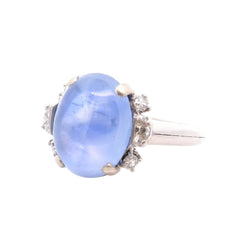 Bague en or blanc, saphir et diamants
