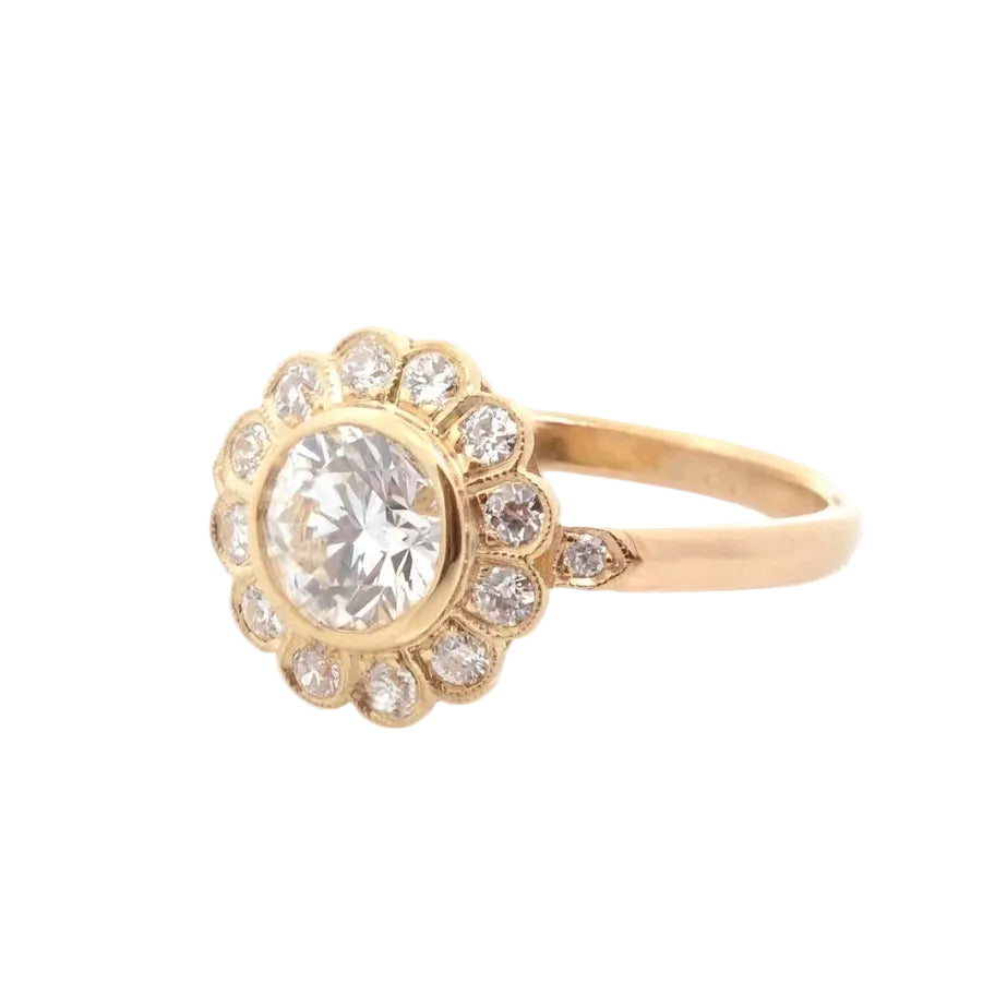 Bague Entourage en or jaune et diamants