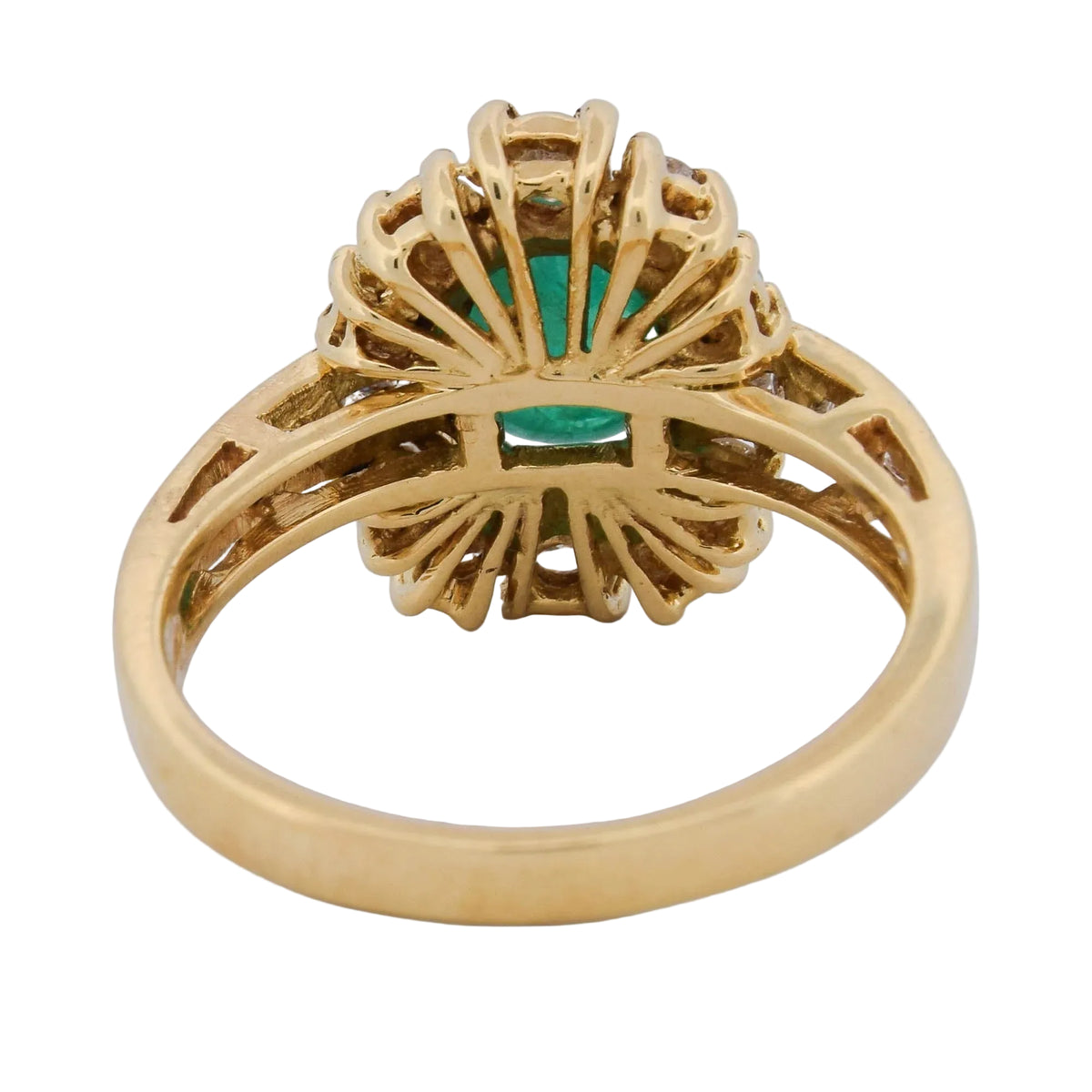 Bague Entourage en or jaune, émeraude et diamants