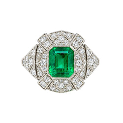Bague Entourage en platine, émeraude et diamants