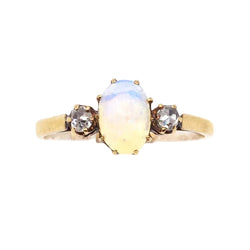 Bague Trilogie en or jaune, opale et diamants