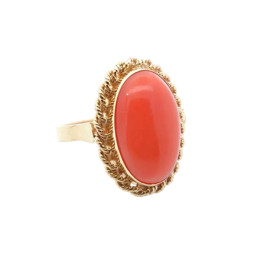 Bague Cocktail en or jaune et corail