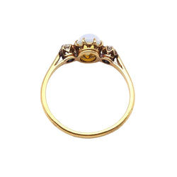 Bague Trilogie en or jaune, opale et diamants