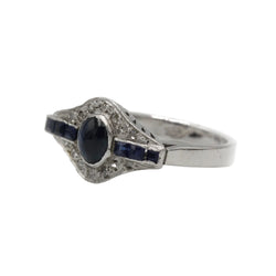 Bague en or blanc, saphirs et diamants