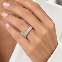 Bague Alliance CARTIER en platine et diamants