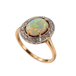 Bague Entourage en or jaune, platine, opale et diamants
