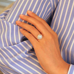 Bague Entourage en or jaune et diamants