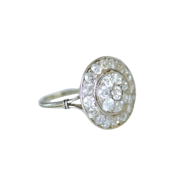 Bague Entourage en or blanc, platine et diamants