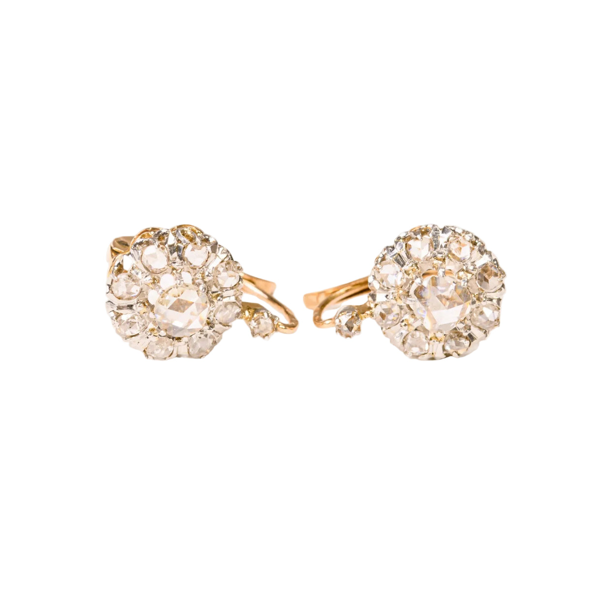 Boucles d'oreilles Dormeuses en or rose, platine et diamants