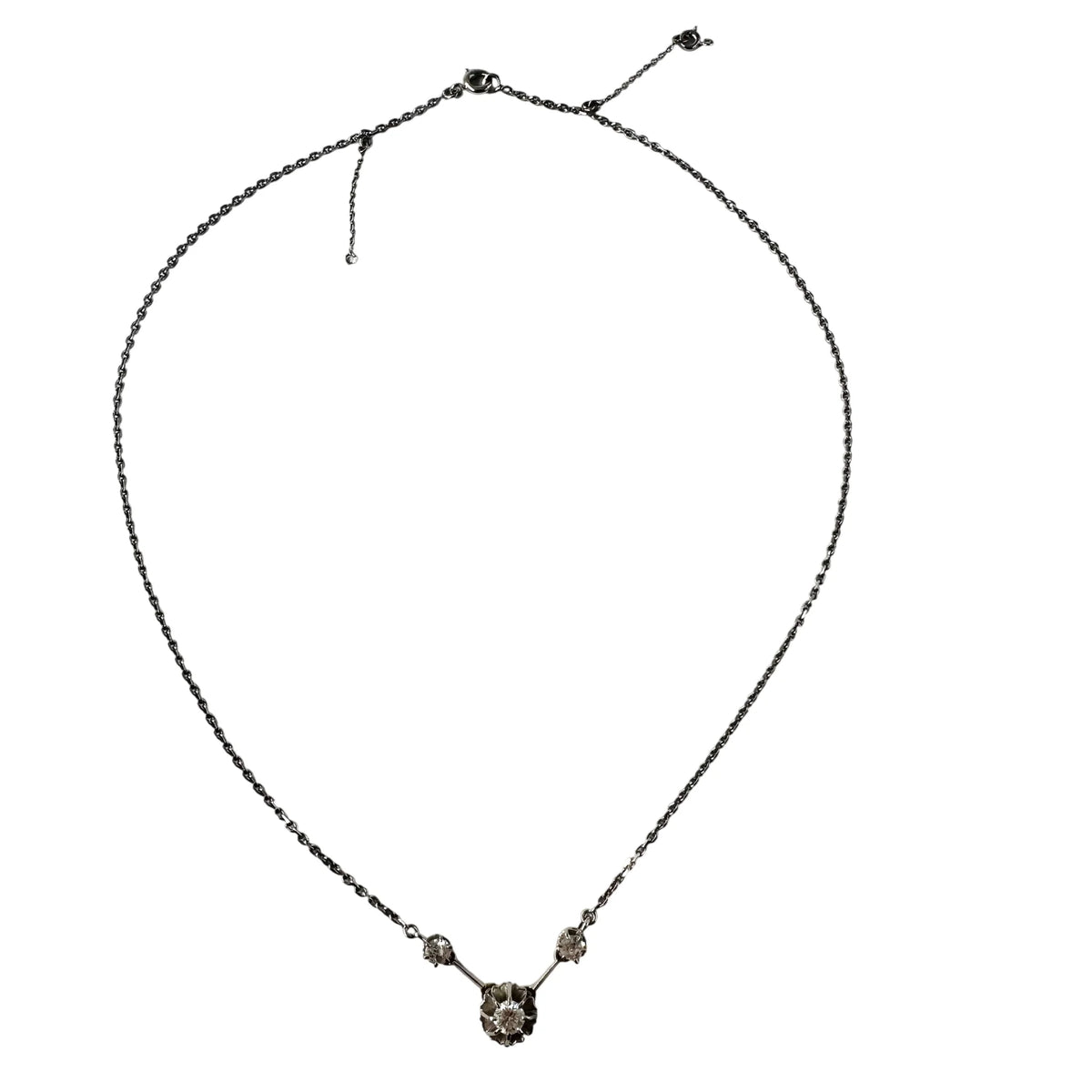 Collier Ras de cou en or blanc et diamants