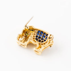 Broche Épingle "Éléphant" en or jaune, saphirs et diamants