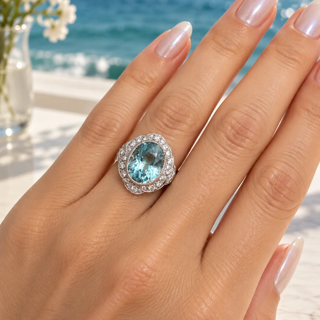 Bague Entourage en platine, aigue-marine et diamants