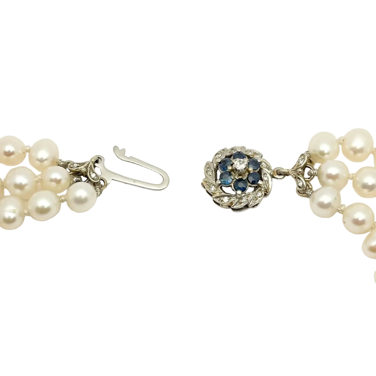 Collier Perles en or blanc, saphirs et diamants