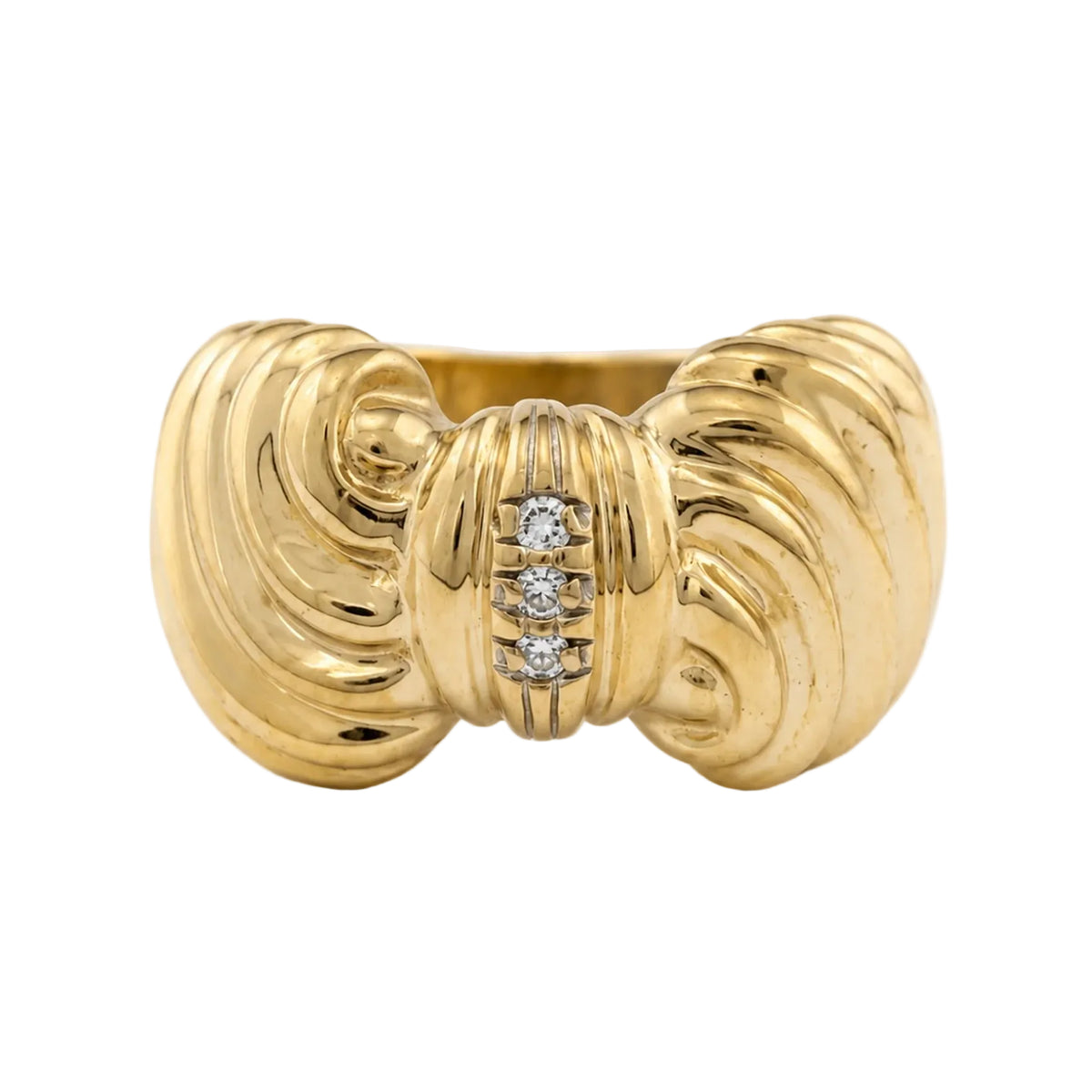 Bague en or jaune et diamants