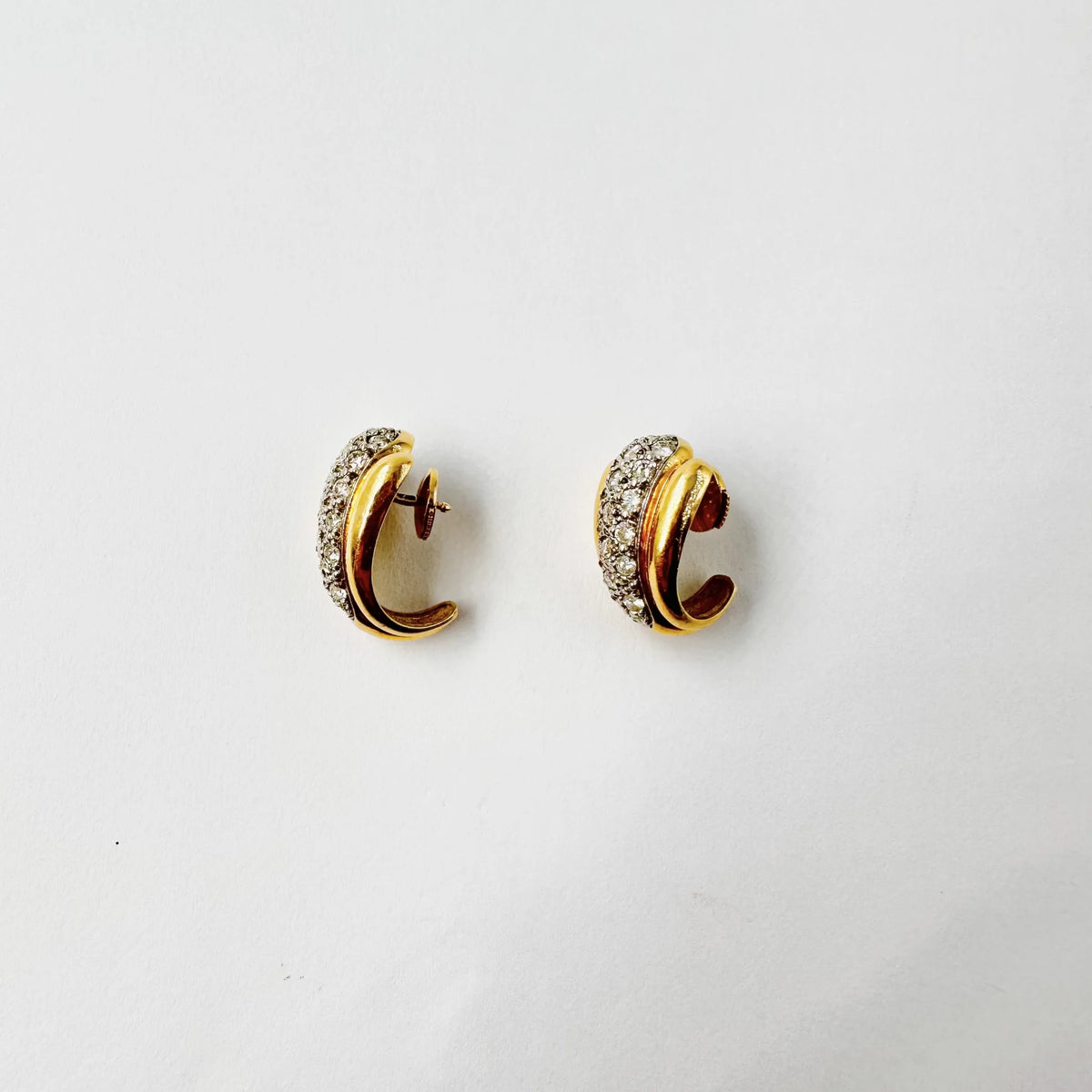 Boucles d'oreilles en or blanc, or jaune et diamants