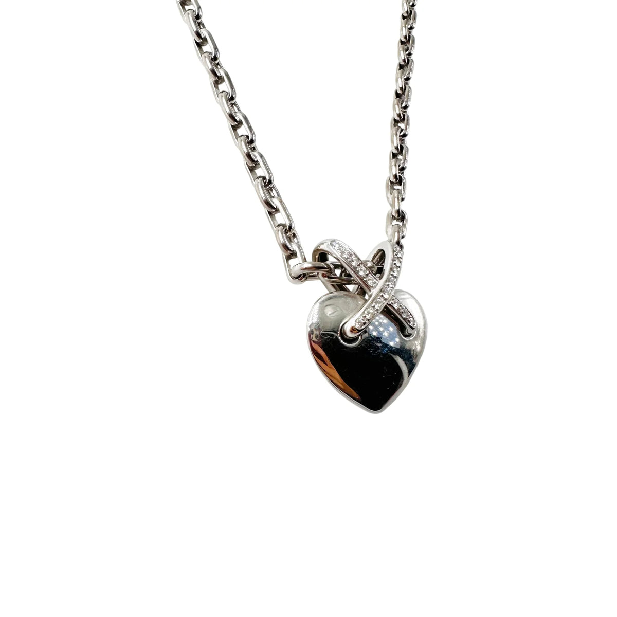 Collier Pendentif CHAUMET "Coeur Liens" en or blanc et diamants