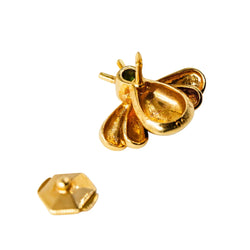 Broche Pin CARTIER "Abeille" en or jaune, émail et émeraude