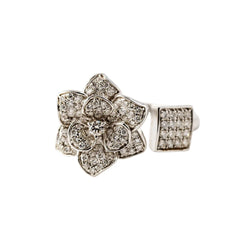 Bague Fleur en or blanc et diamants