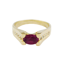 Bague Solitaire en or jaune, rubis et diamants