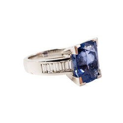 Bague Entourage en or blanc, saphir et diamants