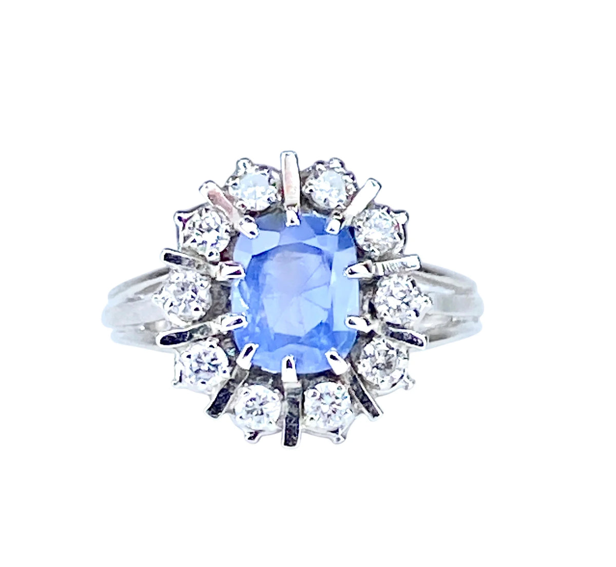 Bague Marguerite en or blanc, saphir et diamants