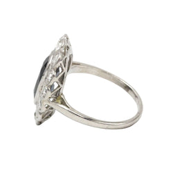 Bague Pompadour en platine, saphir et diamants