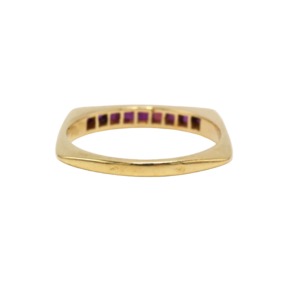 Bague Alliance en or jaune et rubis