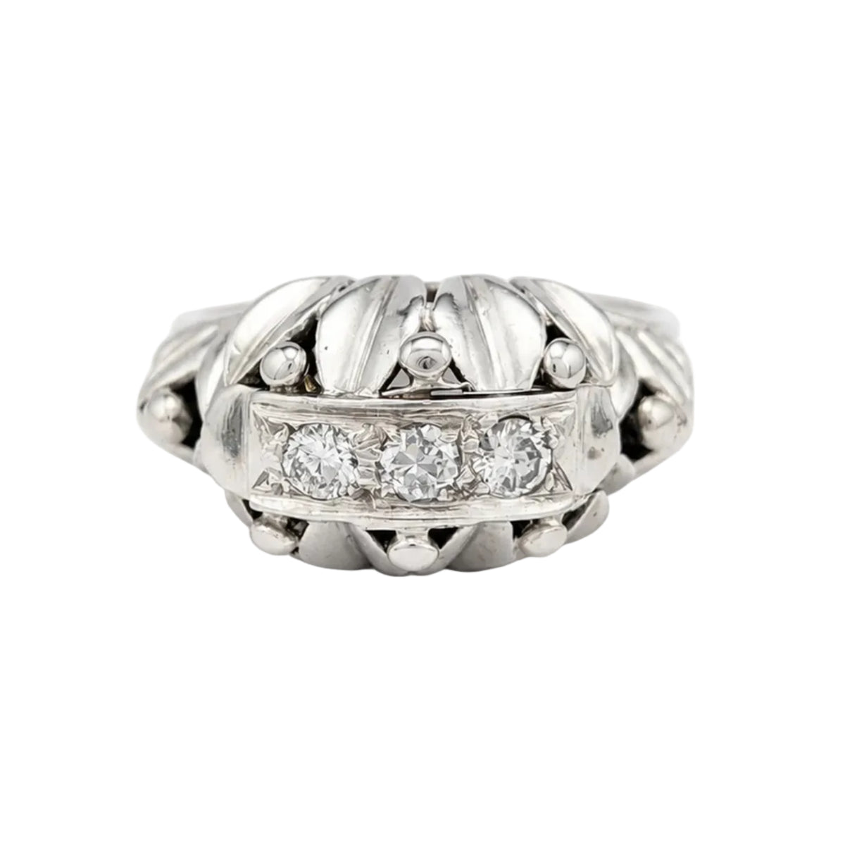 Bague Dôme en or blanc et diamants
