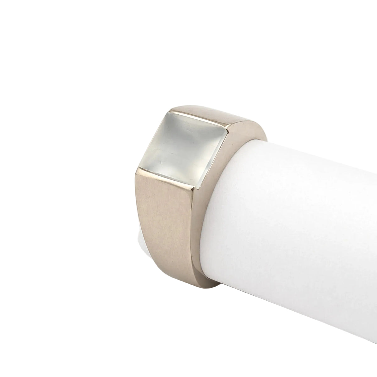 Bague Tank CARTIER en or blanc et pierre de lune