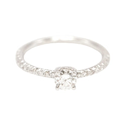 Bague Solitaire en or blanc et diamants
