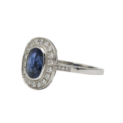 Bague Entourage en platine, saphir et diamants