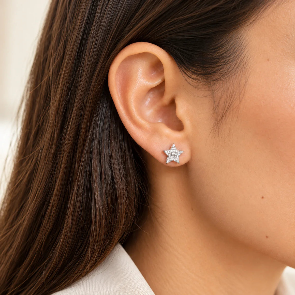 Boucles d’oreilles Puces en or blanc et diamants
