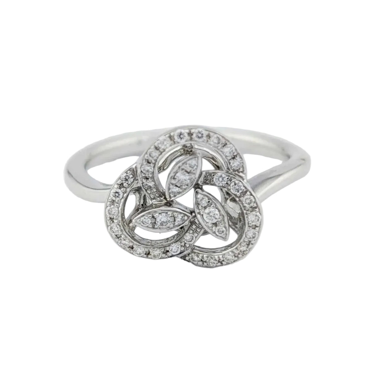 Bague en or blanc et diamants