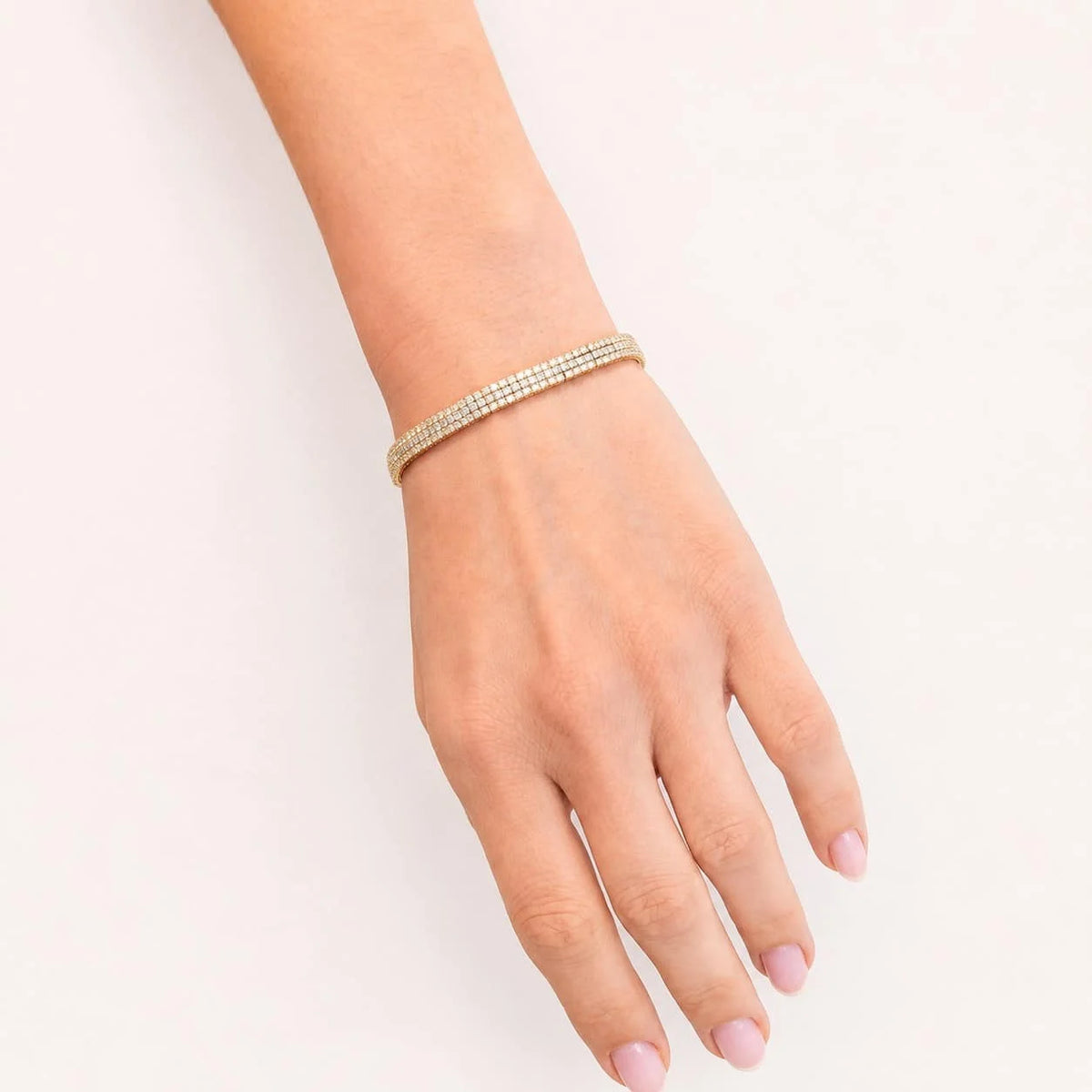 Bracelet Ligne en or blanc, or jaune, or rose et diamants