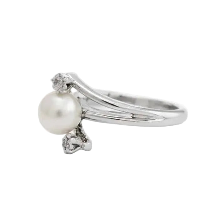 Bague Trilogie en or blanc, perle et diamants