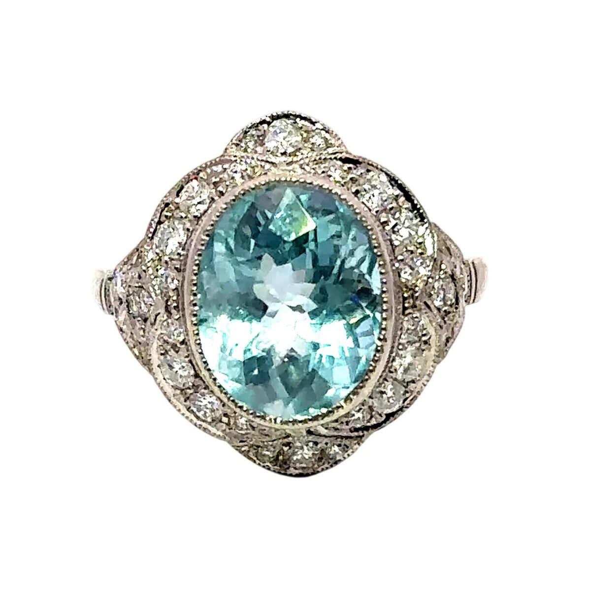 Bague Entourage en platine, aigue-marine et diamants