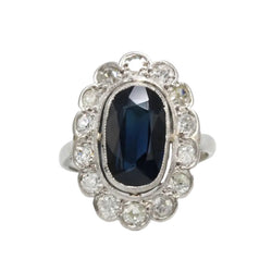 Bague Pompadour en platine, saphir et diamants