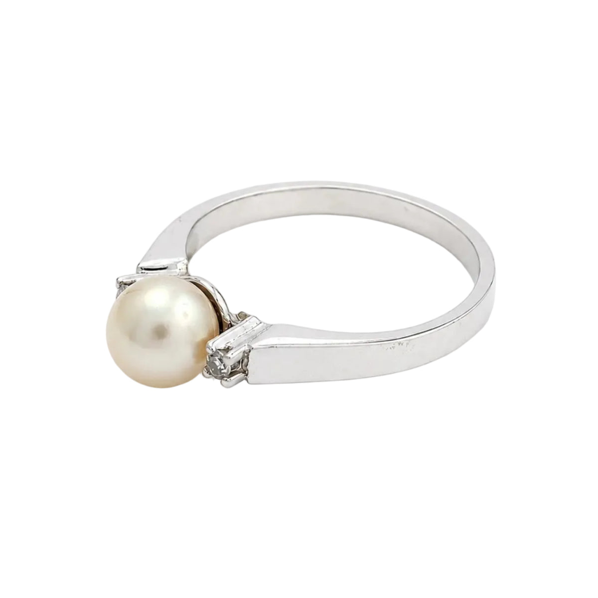 Bague Trilogie en or blanc, perle et diamants