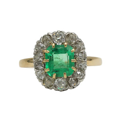 Bague Entourage en or jaune, émeraude et diamants