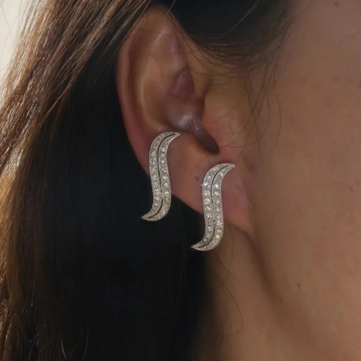 Boucles d'oreilles en platine et diamants