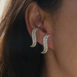 Boucles d'oreilles en platine et diamants
