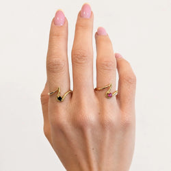 Bague en or jaune et saphir