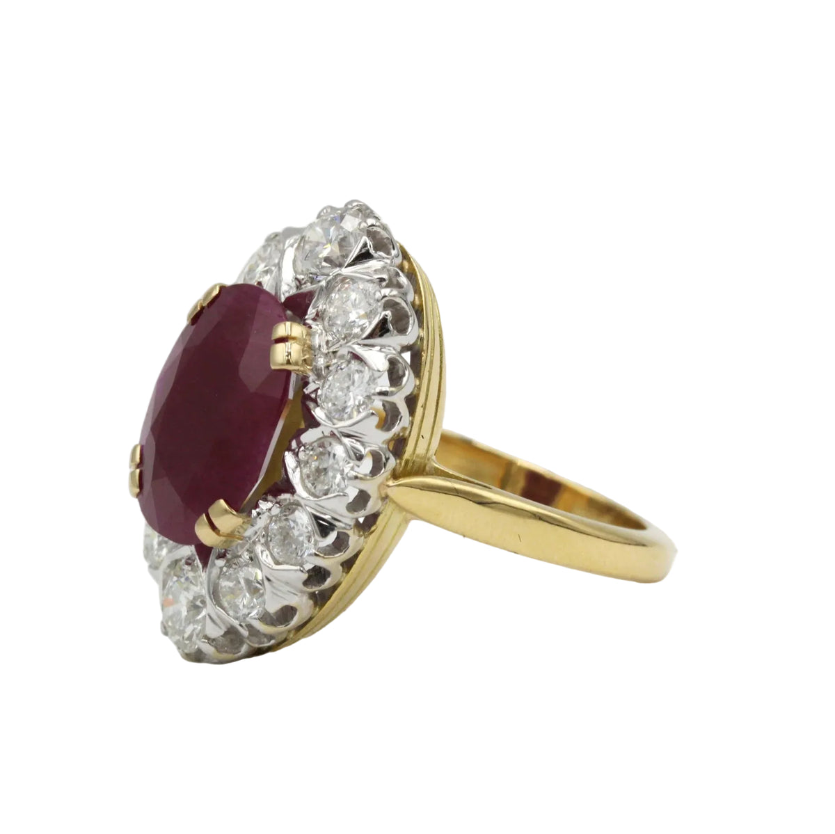 Bague Marguerite en or jaune, rubis et diamants