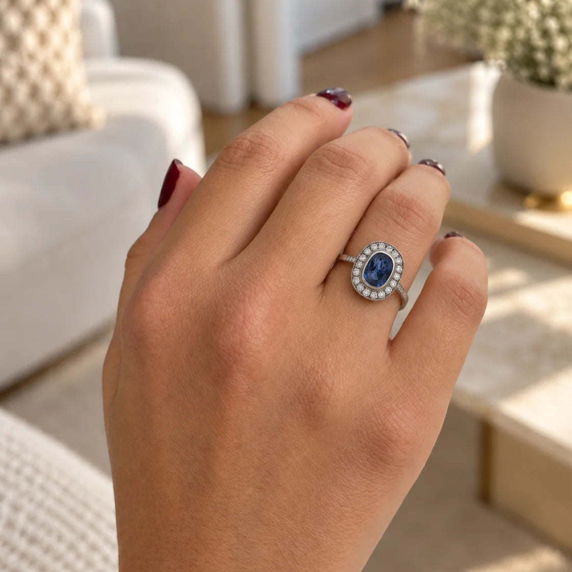 Bague Entourage en platine, saphir et diamants