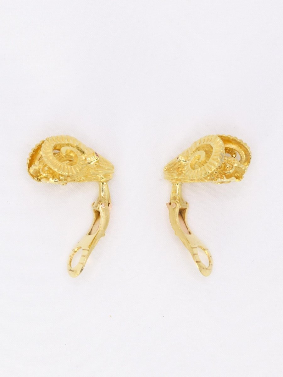 LALAOUNIS (Att. à) Clips d'oreilles tête de belier or jaune rubis - Castafiore