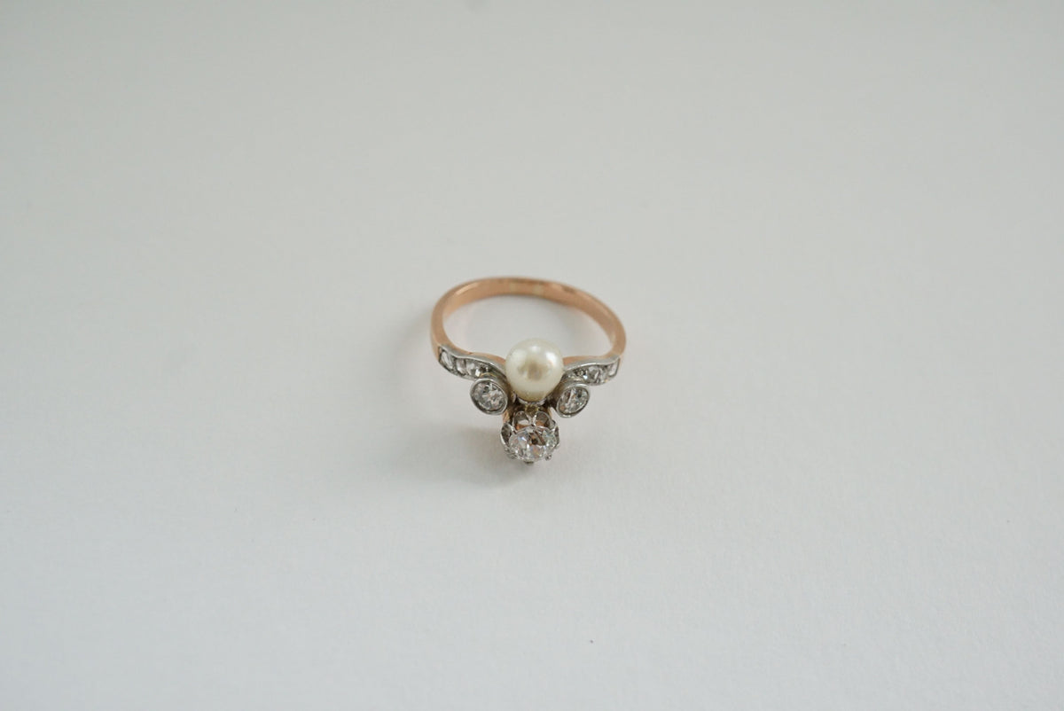 Bague Duchesse or perle et diamants