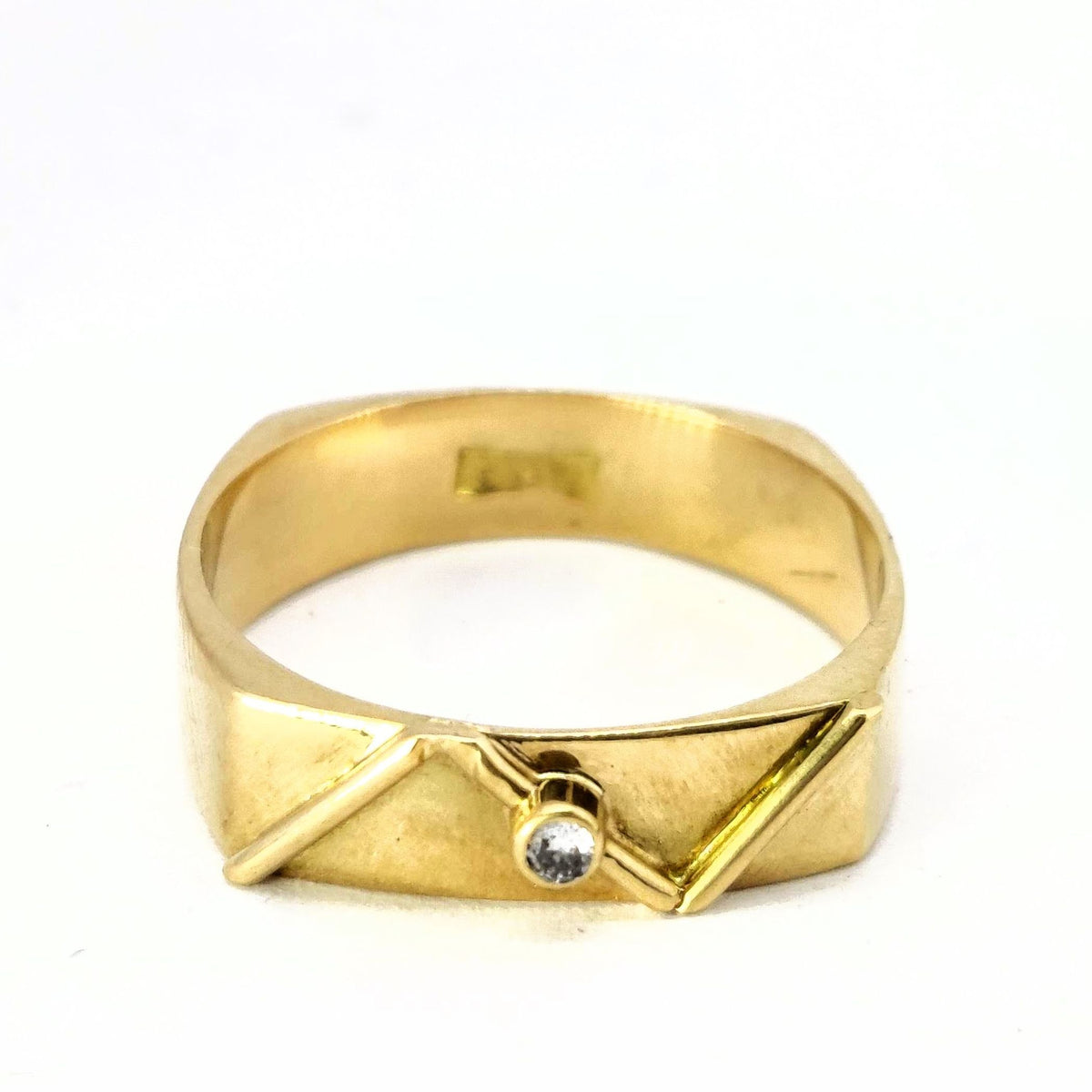 Bague en or jaune et diamant