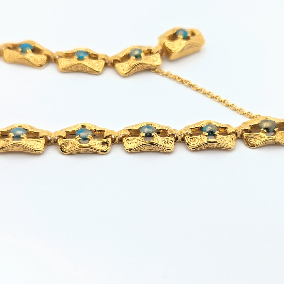 Bracelet en or jaune et turquoises