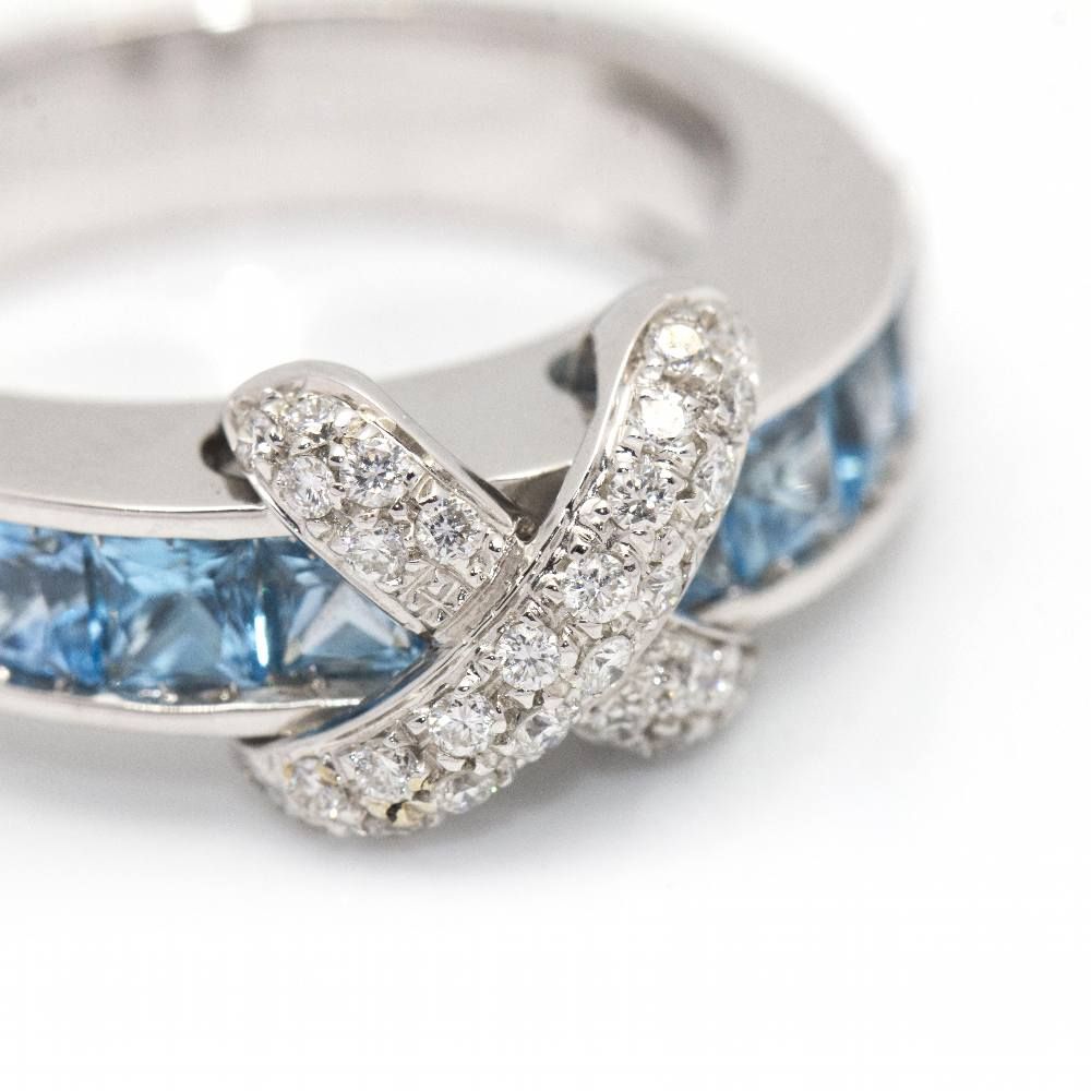 Bague en or blanc, topazes et diamants d'occasion