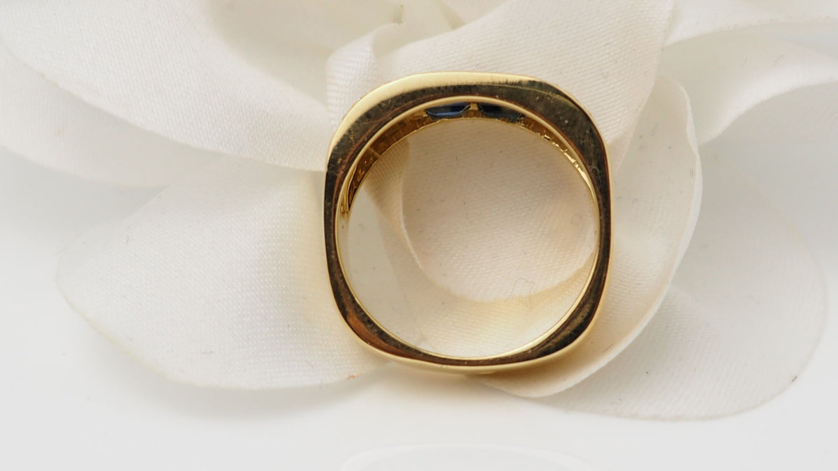 Bague en or jaune, diamants et saphirs